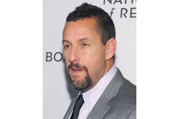 …dem, was Netflix an Adam Sandler zu überweisen bereit war. 250 Millionen Dollar landeten auf dem Konto des Schauspielers, a...