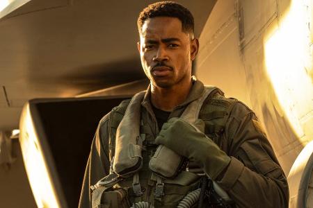 Ein weiteres Mitglied in der neuen Fliegerstaffel ist Jay Ellis (38). Er wird das Team als 
