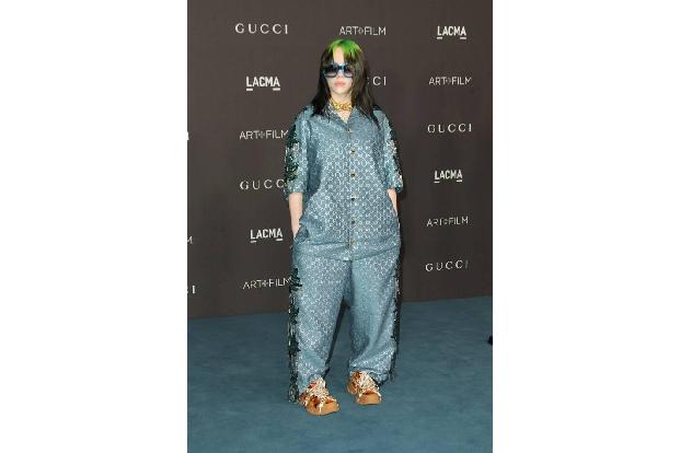 …irrt sich. Die Outfits der 17-Jährigen stellen sogar Mode-Freaks wie Lady Gaga in den Schatten. Und das Beste ist: Die Ausg...