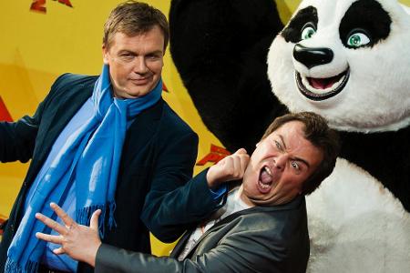 US-Schauspieler Jack Black (r.) und Hape Kerkeling während der Premiere zu 
