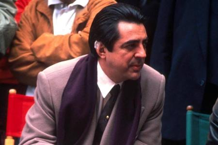 Joe Mantegna spielt in 