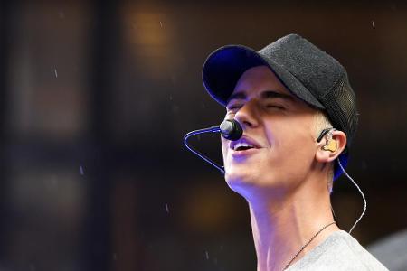 Frauenschwarm Justin Bieber ist ebenfalls Linkshänder...