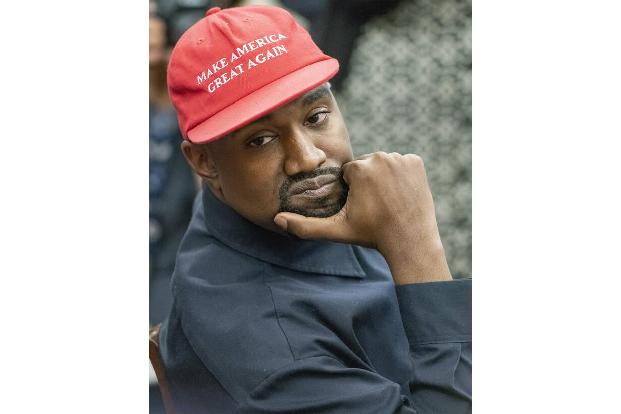 Gar nicht so dicht folgt ihr Kanye West, Ehemann von Kylies Halbschwester Kim Kardashian. Kanye hat hauptsächlich durch sein...