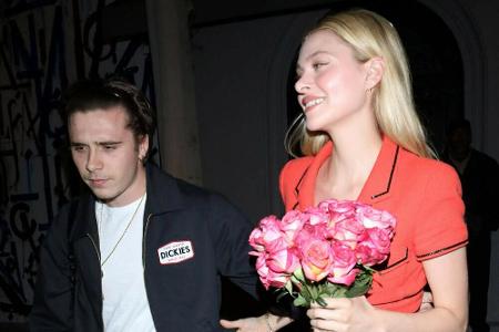 Brooklyn Beckham scheint sich bereits mit 21 Jahren sicher zu sein, dass Schauspielerin Nicola Peltz die Richtige für ihn is...