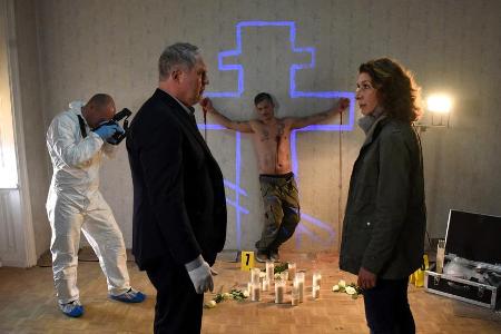 Doch ein Ritualmord? Die Kommissare müssen in alle Richtungen ermitteln