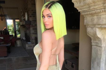 Kylie Jenner ist mit ihren Haarexperimenten Vorbild für viele Fans.