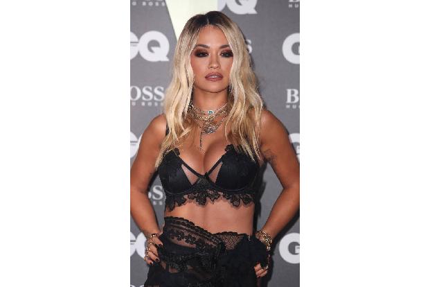...Rita Ora und…