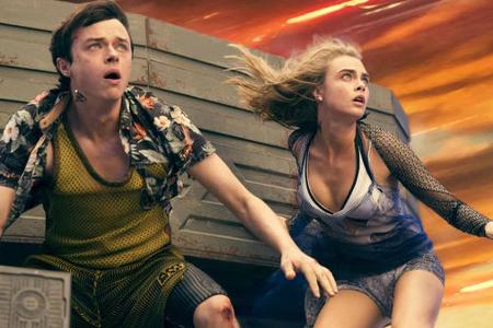 Valerian (Dane DeHaan) und Laureline (Cara Delevingne) müssen in ihren jungen Jahren mal eben die Galaxie retten