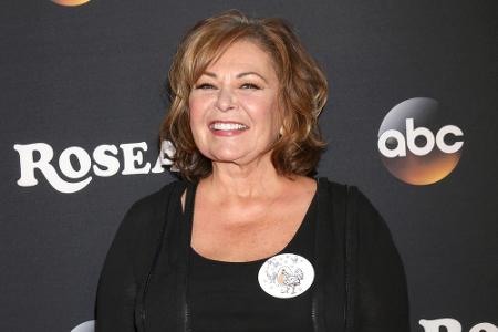 Roseanne Barr zerstörte sich ihr Comeback 2018 eigenhändig mit rassistischen Tweets. Sie verlor ihre Hauptrolle im Reboot ih...