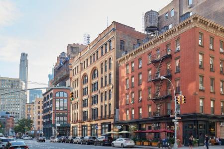 An der US-Ostküste ist New York City das unangefochtene Mekka der Superstars. Viele von ihnen wohnen abwechselnd in L.A. ode...