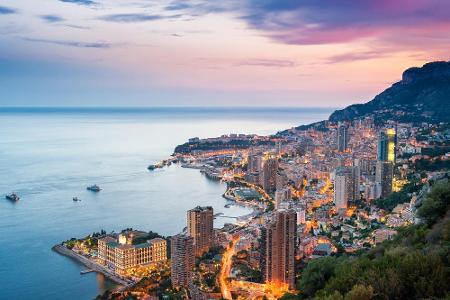 Das Fürstentum Monaco gehört seit jeher zu den europäischen Hotspots in Sachen Promi-Dichte. Hier sind Ringo Starr, Bono, Mi...