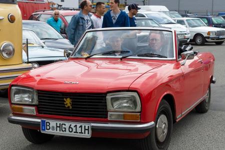 Selbst fast rechteckige Frontleuchten können dafür sorgen, dass der Gesichtsausdruck eines Autos positiv wirkt. Wie hier bei...