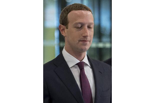 Avril Lavigne legte sich mit Mark Zuckerberg an. Dabei ging es gar nicht um sie, sondern um eine Band, über die sich der Fac...