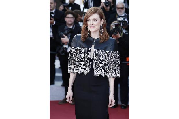 ...Julianne Moore hat gleich mehrere Gründe, in Cannes auf dem roten Teppich zu stehen. Sie setzte sich in der Masterclass '...