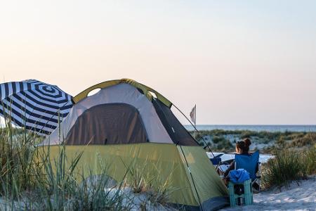 Auf der Insel Rügen werden ebenfalls Ruhesuchende glücklich. Der Campingplatz 