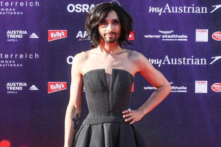 Conchita Wurst im Fifties-Style