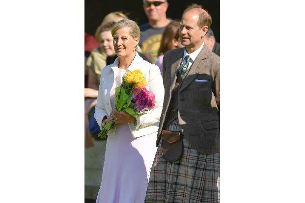Prinz Edward und seine Frau Sophie wollten eigentlich keine Royal-Pflichten wahrnehmen und versuchten es auf eigene Faust au...