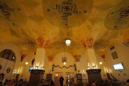 Man muss nicht nach München fahren, um das Hofbräuhaus zu besuchen. Wer in Las Vegas unterwegs ist, kann bei einem leckeren ...
