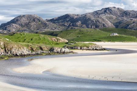 Lewis and Harris bezeichnet nicht etwa zwei verschiedene Inseln, sondern es ist vielmehr das größte Eiland Schottlands. Kann...