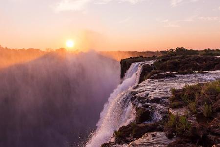 Nichts für schwache Nerven ist der Devil's Pool in Sambia. Nett im Wasser plantschen steht hier eher weniger auf dem Programm.