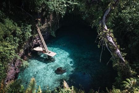 Der To Sua Ocean Trench erinnert schwer an die Kulisse aus dem Aussteiger-Film 