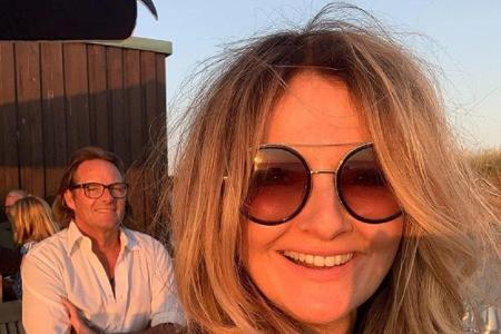 Frauke Ludowig macht lieber Urlaub in Deutschland: Die Moderatorin feierte in der Sansibar auf der Nordsee-Insel Sylt. Mit i...