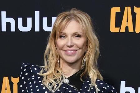 Die Rocksängerin Courtney Love wurde 1964 in Kalifornien als Courtney Michelle Harrison geboren. Als Oben-ohne-Tänzerin nahm...