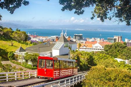 Die abgelegenste Hauptstadt der Welt befindet sich mit Wellington im Land der Schafe und Kiwis. Ob die Neuseeländer auf dies...