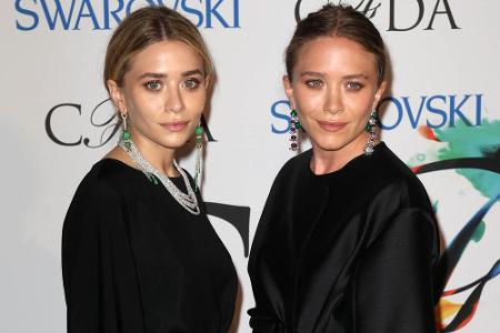 Bei den CFDA Fashion Awards 2014 achtet niemand auf die Outfits der Twins. Der Grund: Mary-Kates Gesicht sieht verändert aus...