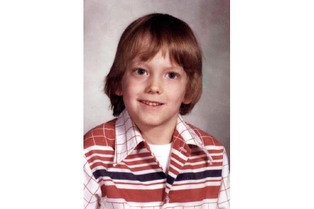Hätten Sie diesen süßen Fratz erkannt? 1972 wird Marshall in St. Joseph, Missouri, geboren. Doch der Junge aus einfachen Ver...