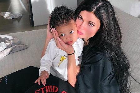 Kylie Jenners Tochter Stormi Webster kam am 1. Februar 2018 zur Welt. Noch ist die Anderthalbjährige also zu klein, um den 