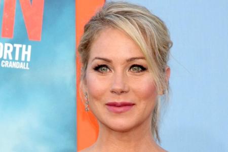 Bei Schauspielerin Christina Applegate wurde der Brustkrebs 2008 in einem sehr frühen Stadium festgestellt. Da ein erhöhtes ...
