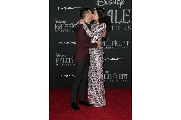 Schauspieler Chris Hardwick und Model Lydia Hearst gaben sich 2016 das Ja-Wort. Doch verliebt sind die beiden noch wie am er...