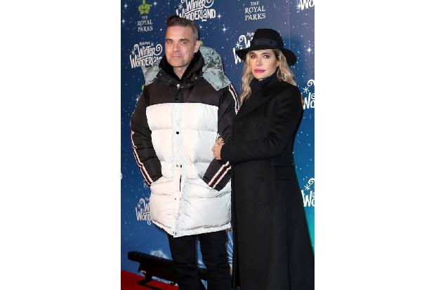 Robbie Williams mauserte sich vom coolen Womanizer zum fürsorglichen Familienvater. Aus Angst, seine Frau Ayda Field und die... Robbie Williams mauserte sich vom coolen Womanizer zum fürsorglichen Familienvater. Aus Angst, seine Frau Ayda Field und die...