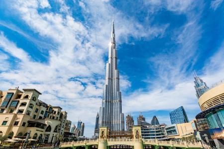 Ebenfalls auf den vorderen Rängen: der Burj Khalifa in Dubai auf Platz drei. Mit einer Höhe von 828 Metern ist er das höchst...
