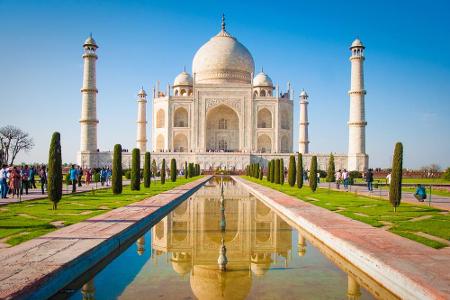 Auf den ersten Platz landet das Taj Mahal. Rund acht Millionen Besucher streifen jährlich durch das Mausoleum. Großmogul Sha...