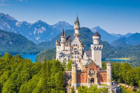 Es ist das bekannteste Märchenschloss Deutschlands: Neuschwanstein. Auch hier wurde nach den Ideen des bayerischen Königs Lu...