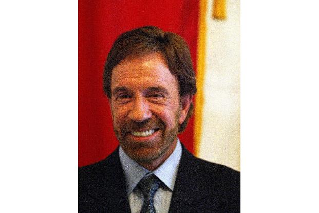 05 Chuck Norris Carrie Devorah WENN wenn620964.jpg