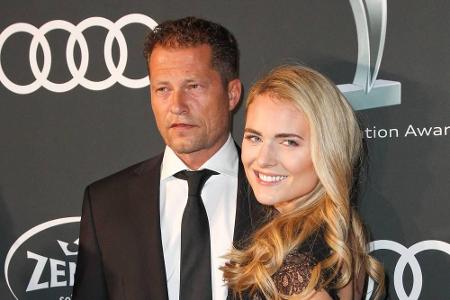 Til Schweiger und Francesca Dutton: Die Liebe zwischen dem Schauspieler und der Produzentin hält nur wenige Monate. 