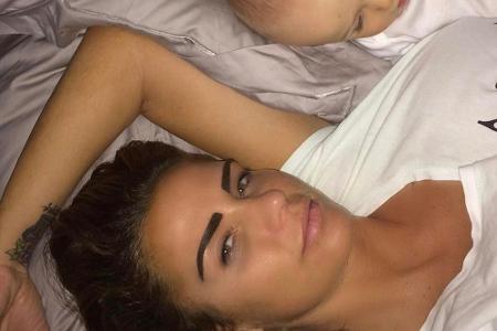 Katie Price hatte 2013 regelrechte Balken über den Augen. Doch das ist nicht das einzige prominente Augenbrauen-Fiasko...