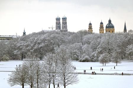 München ist eine weitere Stadt in Deutschland, die im Winter seinen eigenen Charme versprüht. Wie wäre es mit einer Kutschen...