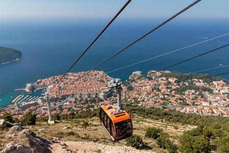 Dubrovnik ist nicht umsonst die Perle der Adria. Die Stadt hat sich auch als Drehkulisse für Hollywood-Produktionen einen Na...