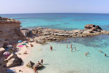 Die Balearen-Insel Formentera dürfte den meisten Urlaubern nicht ganz unbekannt sein. Das Eiland ist aber mehr als Ibizas kl...