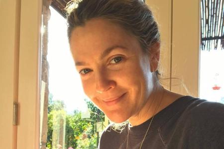Auch Schauspielerin Drew Barrymore zeigt sich gerne ohne Eyliner und Co.