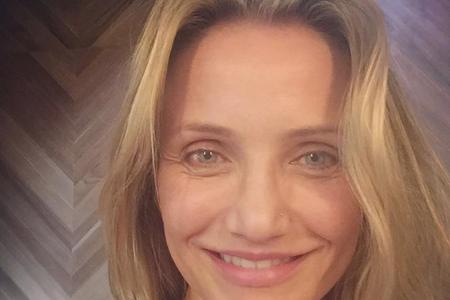 Schauspielerin Cameron Diaz ist großer Fan natürlicher Schönheit. Sie veröffentlichte sogar ein Buch über das Älterwerden un...