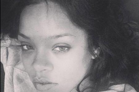 Natürlich schön zeigt sich auch R&B-Star Rihanna ihren Fans.