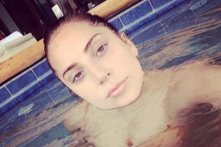 Normalerweise zeigt sich Lady Gaga mit ungewöhnlichen Outfits und auffälligem Styling. Ihren Fans präsentiert sich die Sänge...