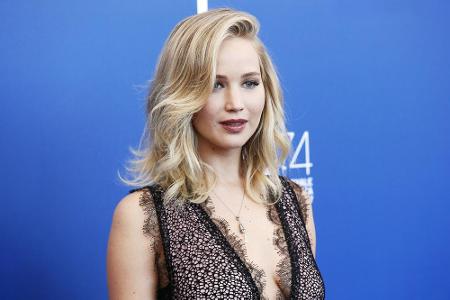 2012 entdeckte Jennifer Lawrence in der Nähe ihres Hauses eine bewusstlose Frau und versuchte direkt, sie wiederzubeleben. D...
