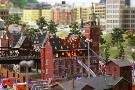 Hamburg in klein - auch schön. Die Hamburger Speicherstadt lockt mit dem Miniatur-Wunderland, das sicher auch für Eltern int...