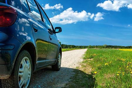 Ganz auf das Auto zu verzichten, ist nicht leicht. Wie Sie dennoch nachhaltig unterwegs und gleichzeitig etwas Geld sparen k...